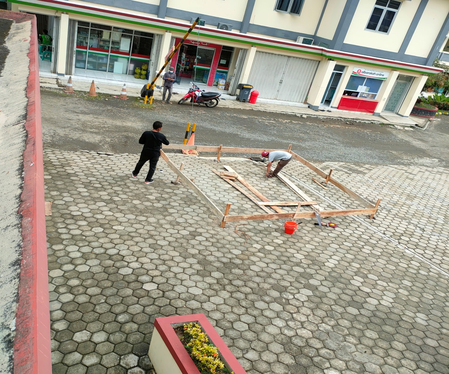 Pembangunan Gerbang Utama Masuk Pondok Pesantren Al Matuq Sukabumi - foto 1
