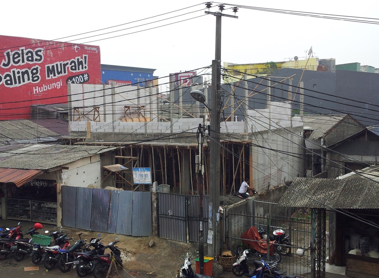 Pembangunan Ruko Jl. Aria Putra Ciputat Tahap 1 - foto 2